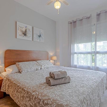 797 Holiday Rentals- Duplex Para 7 En La Carihuela A 1 Min De La Playa Torremolinos Eksteriør bilde