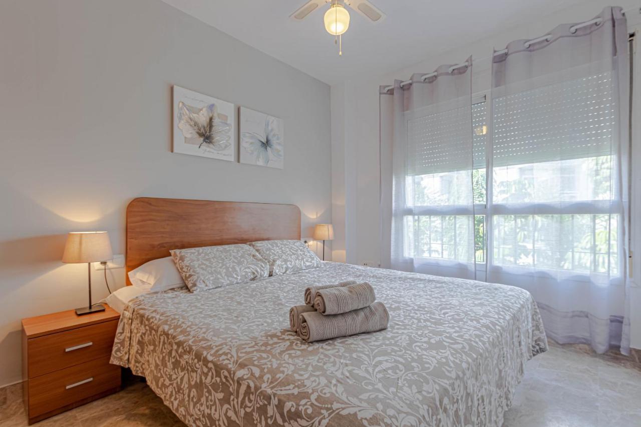 797 Holiday Rentals- Duplex Para 7 En La Carihuela A 1 Min De La Playa Torremolinos Eksteriør bilde