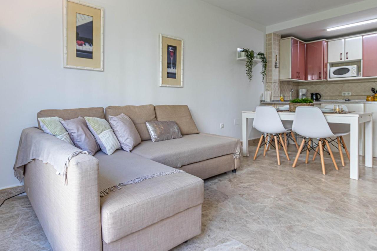 797 Holiday Rentals- Duplex Para 7 En La Carihuela A 1 Min De La Playa Torremolinos Eksteriør bilde