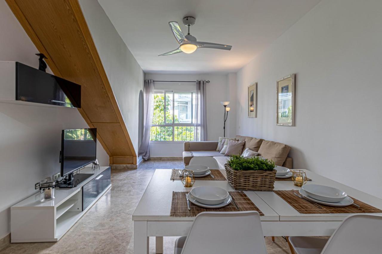797 Holiday Rentals- Duplex Para 7 En La Carihuela A 1 Min De La Playa Torremolinos Eksteriør bilde