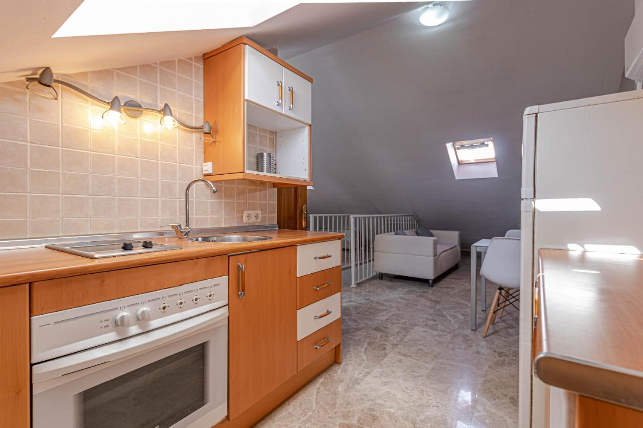 797 Holiday Rentals- Duplex Para 7 En La Carihuela A 1 Min De La Playa Torremolinos Eksteriør bilde