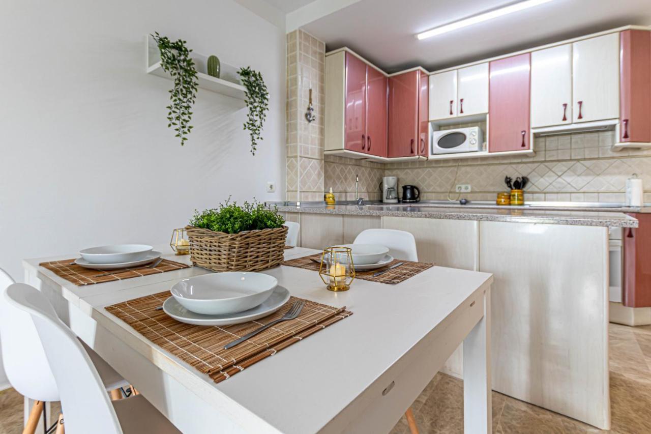 797 Holiday Rentals- Duplex Para 7 En La Carihuela A 1 Min De La Playa Torremolinos Eksteriør bilde