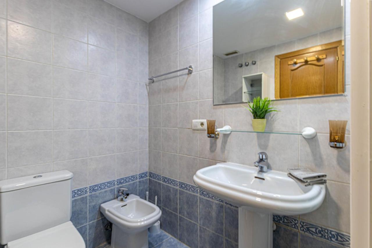 797 Holiday Rentals- Duplex Para 7 En La Carihuela A 1 Min De La Playa Torremolinos Eksteriør bilde