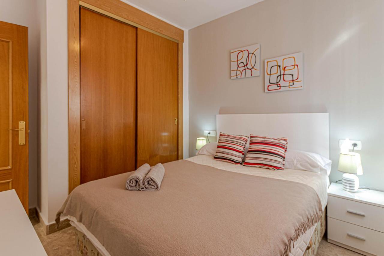 797 Holiday Rentals- Duplex Para 7 En La Carihuela A 1 Min De La Playa Torremolinos Eksteriør bilde